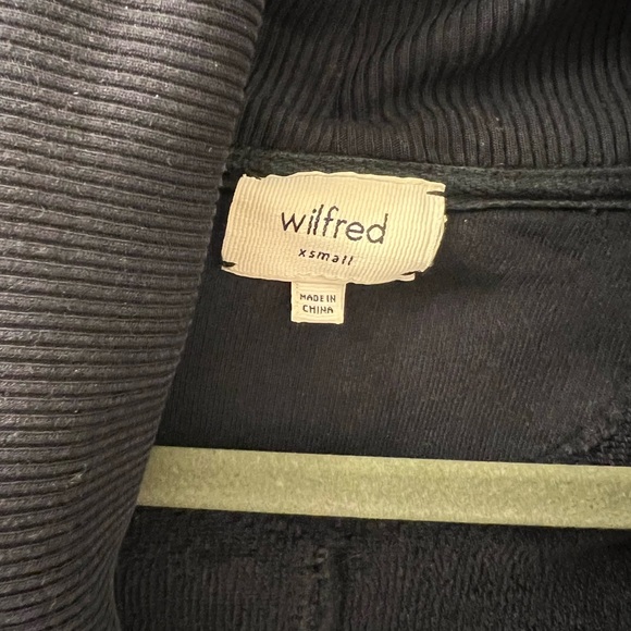 Over size open sweater with stud details - Picture 3 of 3